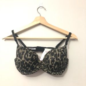 Victoria’s Secret PINK Cheetah Bra